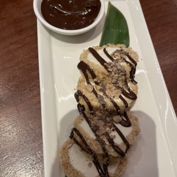 Sampan - Rice Krispie Ice Cream Roll - Asian Fusion Near Me - Philadelphia, Pennsylvania