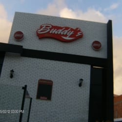Buddy's - Área externa do Buddy's Bar