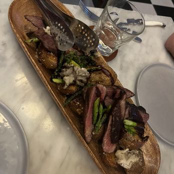 Le Mazet - Beef tenderloin - Wine Bars Near Me - West Hartford, Connecticut