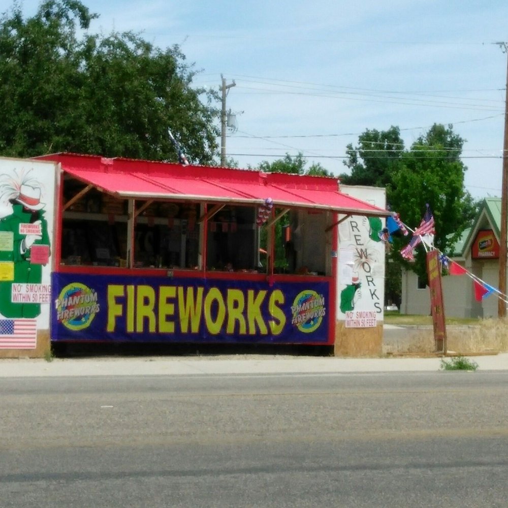 Outlet Fireworks Stand - Fireworks Near Me - Kuna, Idaho Outlet Fireworks Stand - Fireworks Near Me - Kuna, Idaho
