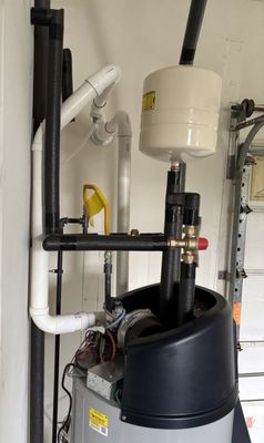 Heinco Plumbing Services Logo