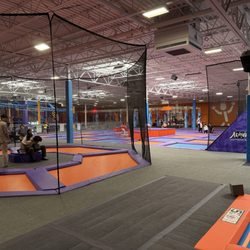Altitude Trampoline Park - Lombard