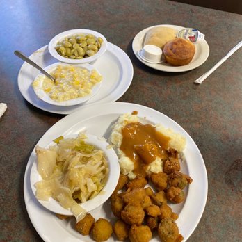 The Rose Garden Restaurant - Breakfast & Brunch Near Me - Silver Point, Tennessee The Rose Garden Restaurant - Breakfast & Brunch Near Me - Silver Point, Tennessee