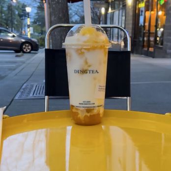 Ding Tea Kirkland - Souffle Mango Slush - Bubble Tea Near Me - Kirkland, Washington