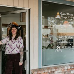 Root & Stem Integrative Chinese Medicine - We are so grateful of our community. Our location on Searls is surrounded by the best providers in town.