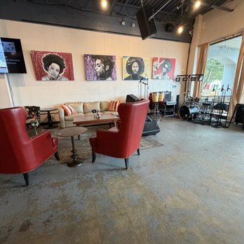 Mix and Mingle Coffee Lounge - Front of the coffee lounge - Coffee & Tea Near Me - Clinton, Maryland Mix and Mingle Coffee Lounge - Front of the coffee lounge - Coffee & Tea Near Me - Clinton, Maryland