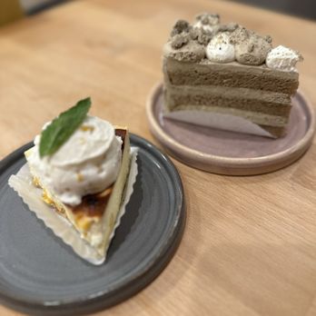 Gu-eum Cake & Bakery - Sweet corn cheesecake and hojicha sesame crumble cake - Bakeries Near Me - Saratoga, California Gu-eum Cake & Bakery - Sweet corn cheesecake and hojicha sesame crumble cake - Bakeries Near Me - Saratoga, California