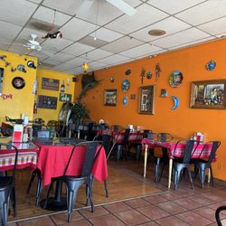 El Dorado Mexican Food - Picture of the inside