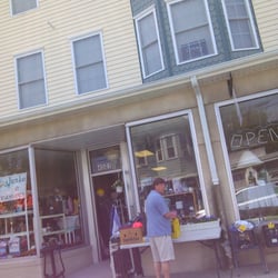 Junke & Treasures - Store front. #50dollartech