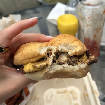 Buns And Patties - A look inside the BNP Smash Burger on Gluten Free Bun - Burgers Near Me - Berkley, Michigan Buns And Patties - A look inside the BNP Smash Burger on Gluten Free Bun - Burgers Near Me - Berkley, Michigan