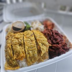 Yujin K-BBQ - Meat Jun & Spicy pork combo