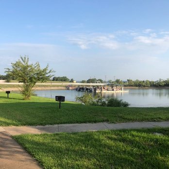 Lodge Condominiums - Hotels Near Me - Bridgeport, Texas Lodge Condominiums - Hotels Near Me - Bridgeport, Texas