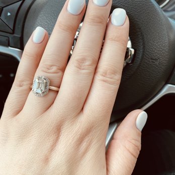 Lacquer Lounge Nail Spa - Nail Salons Near Me - Park Ridge, Illinois