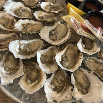 Bear Branch Tavern - oysters - New American Near Me - Vienna, Virginia