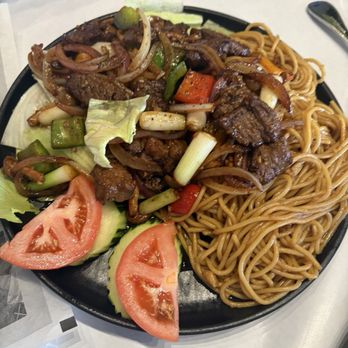 Destination Seafood House - vietnamese beef with garlic noodles - Seafood Near Me - Westminster, California Destination Seafood House - vietnamese beef with garlic noodles - Seafood Near Me - Westminster, California