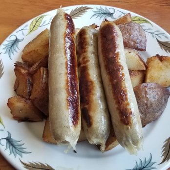 Blue Fox Cafe - Mmm potatoes are good. Didn't like the sausages - Breakfast & Brunch Near Me - Victoria, British Columbia