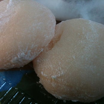 Nisshodo Candy Store - coconut mochi - Candy Stores Near Me - Honolulu, Hawaii