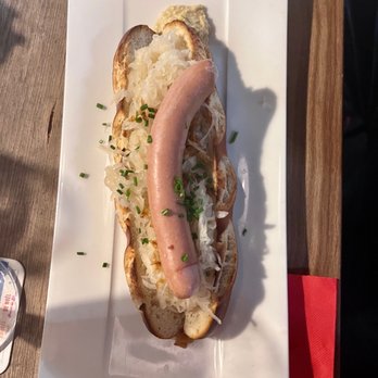 Le Troquet des Kneckes - Hot dog with kraut and horse radish mustard. - Brasseries Near Me - Strasbourg, 67 Le Troquet des Kneckes - Hot dog with kraut and horse radish mustard. - Brasseries Near Me - Strasbourg, 67