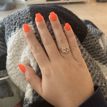 Glowing Gold Tanning Spa - Gel mani - Day Spas Near Me - Hialeah, Florida