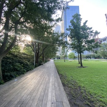 Discovery Green - Boardwalk - Parks Near Me - Houston, Texas