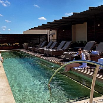 Omni Barton Creek Resort & Spa - Outdoor pool - Hotels Near Me - Austin, Texas Omni Barton Creek Resort & Spa - Outdoor pool - Hotels Near Me - Austin, Texas