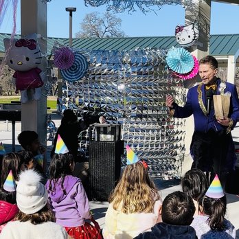 Top Class Magic - Magic show  windy day - Magicians Near Me