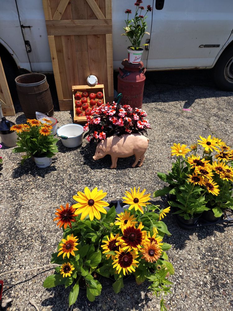 Rossi's Flea Market Logo