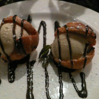 Lunetta Dining Room & Bar - Pistachio (pees tah kee oh) Profiteroles dessert - New American Near Me - Santa Monica, California