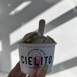 Cielito Coffee & Ice Cream - Pistachio and coconut
