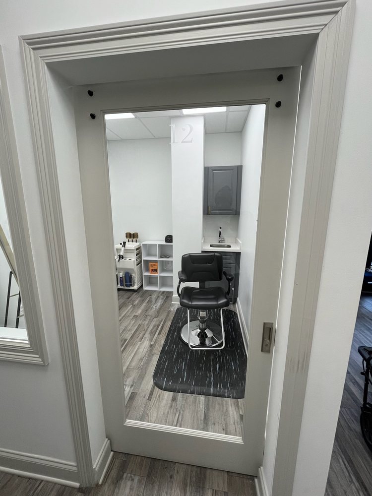 REFUGE BEAUTE STUDIO Request an Appointment 10 Photos Metairie