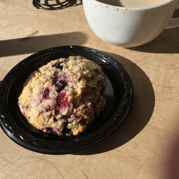La Farm Bakery - Blueberry scone and a chair tea latte to die for - Bakeries Near Me - Cary, North Carolina La Farm Bakery - Blueberry scone and a chair tea latte to die for - Bakeries Near Me - Cary, North Carolina