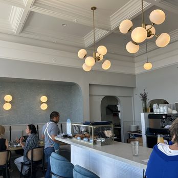 Suzette - seating area - Cafes Near Me - Sausalito, California Suzette - seating area - Cafes Near Me - Sausalito, California