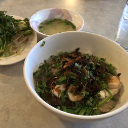 Hiu tieu nam vang kho