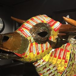 QT Museum Wellington - Bull made of corned beef cans