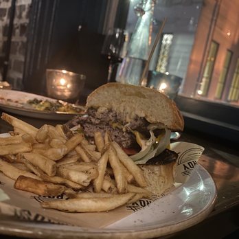 The Fitzroy - Burger - Gastropubs Near Me - Savannah, Georgia The Fitzroy - Burger - Gastropubs Near Me - Savannah, Georgia