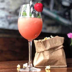 Maggie Mae's - Frosé is back!