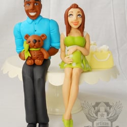 Artisan Cake Company - Custom baby shower topper mommy and daddy