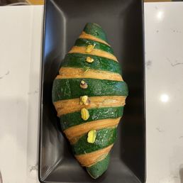 Pistachio Croissant