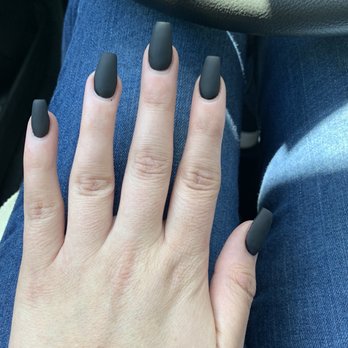 Lucky V Salon - Nail Salons Near Me - Martinez, California