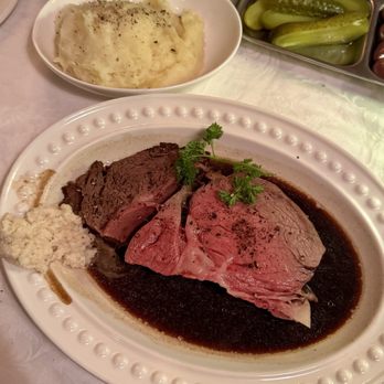 Peter's Fine Dining - Peter's Famous Prime Rib - Seafood Near Me - Markham, Ontario