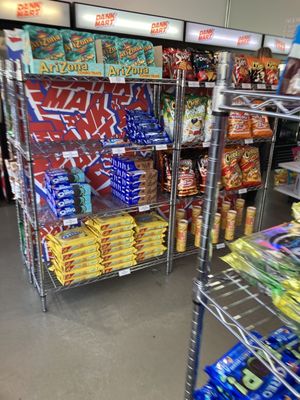 Dank Mart by null
