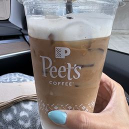 Iced vanilla latte Iced vanilla latte