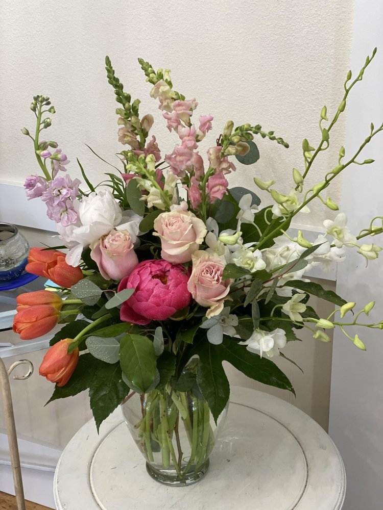 FLOWER BASKET FLORIST Updated July 2024 897 N Wilson St, Crestview