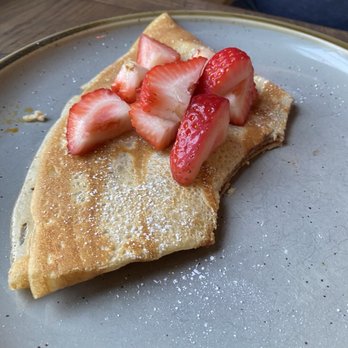 Cafe Moulin - Nutella Crepe w/ fresh strawberries - Breakfast & Brunch Near Me - Pittsburgh, Pennsylvania