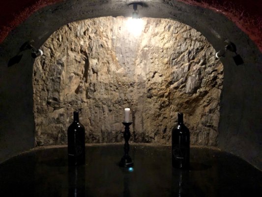 Merus Wines by null