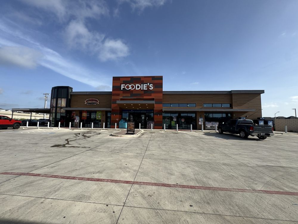 Foodie's Logo