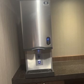 AC Hotel by Marriott Madison Downtown - Hydration station - Hotels Near Me - Madison, Wisconsin