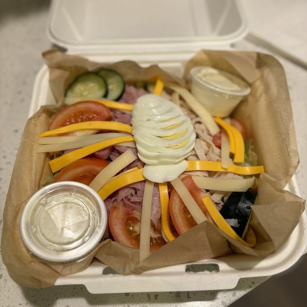 Great people and the chef salad with ranch is so yummy. I haven't found a better chef salad in Lacey.