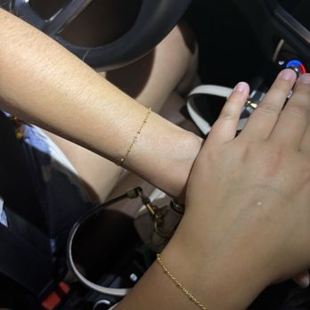 GoldiLocks Permanent Jewelry - Mom and daughter matching bracelets. (Lorelei bracelet) - Jewelry Near Me - McKinney, Texas GoldiLocks Permanent Jewelry - Mom and daughter matching bracelets. (Lorelei bracelet) - Jewelry Near Me - McKinney, Texas