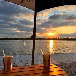 Miss Vicki's On the River - Ending the day on the river